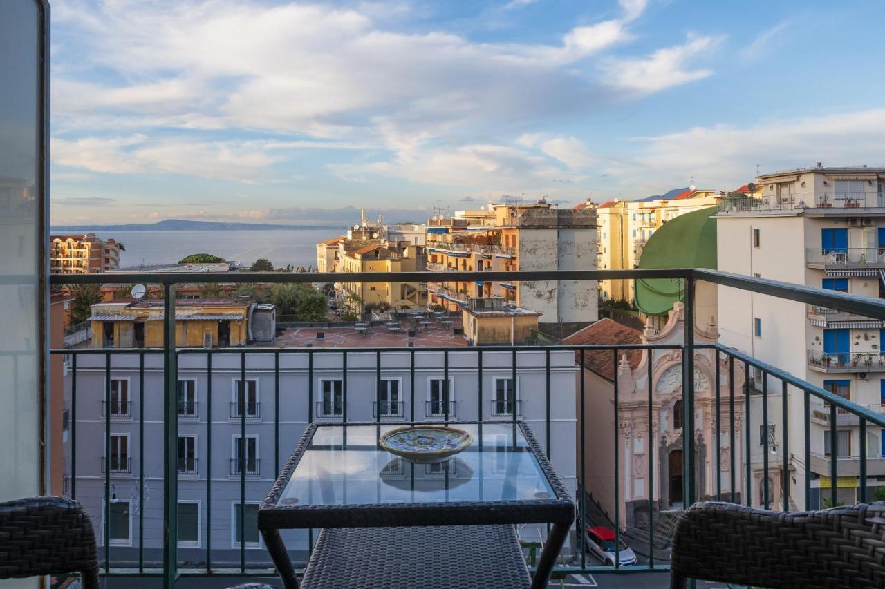 Rossella Holiday Home Sorrento Luaran gambar