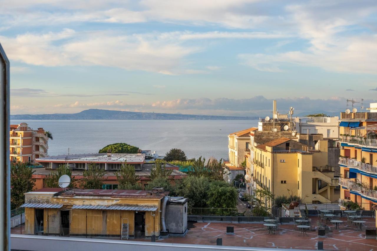 Rossella Holiday Home Sorrento Luaran gambar