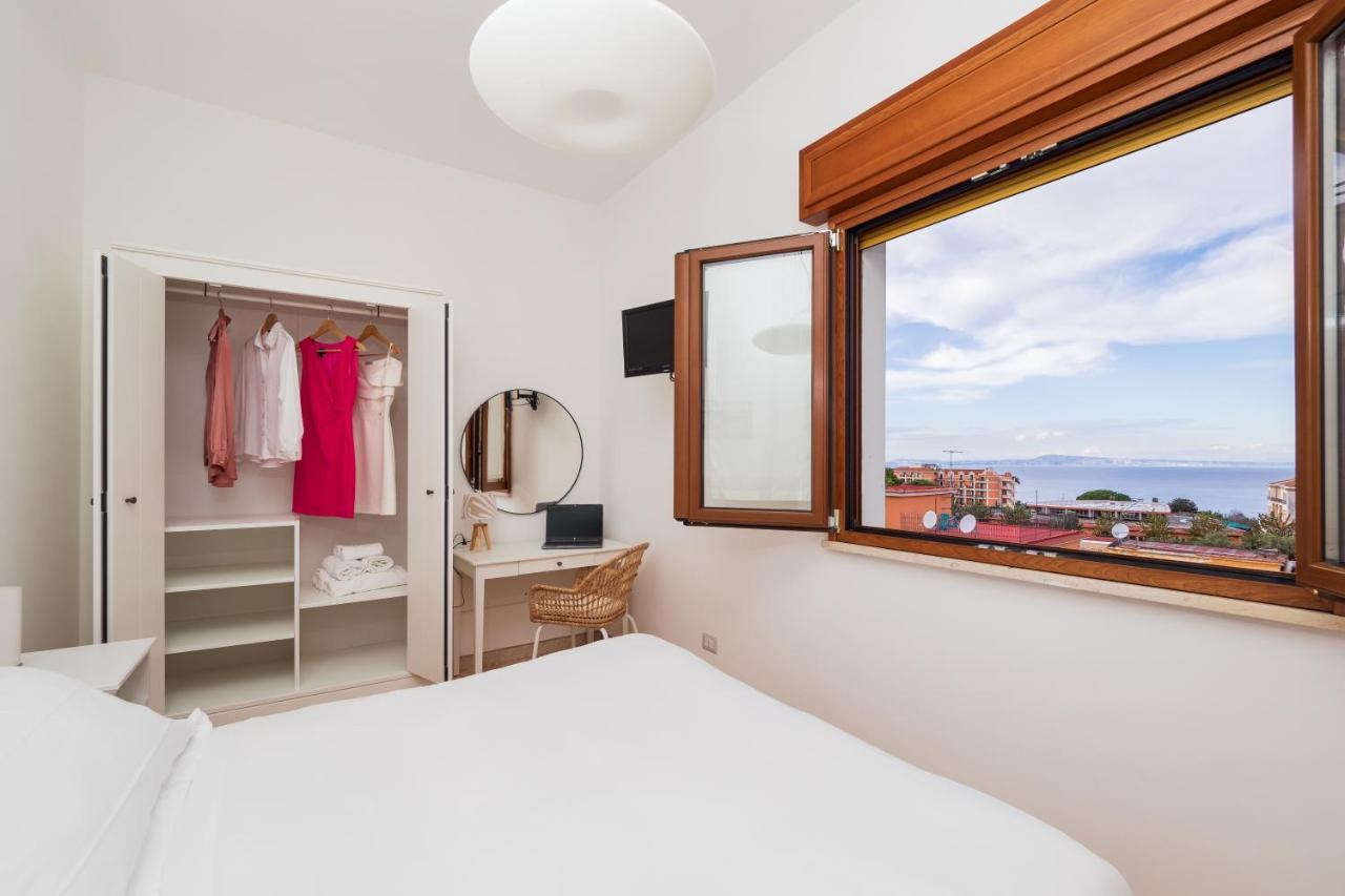 Rossella Holiday Home Sorrento Luaran gambar